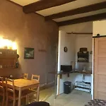 לינה וארוחת בוקר Chateau De La Bastide גודארג